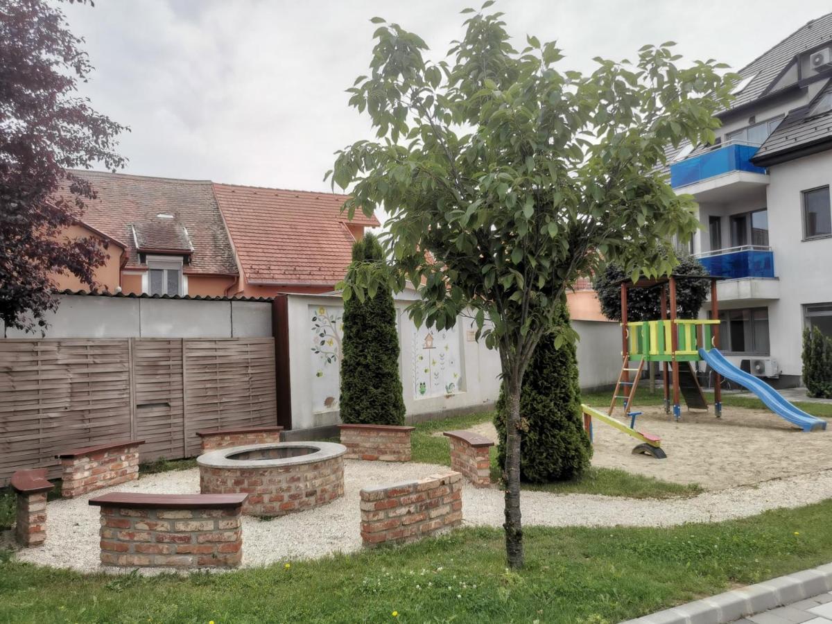 Szabo Apartman Sárvár Εξωτερικό φωτογραφία